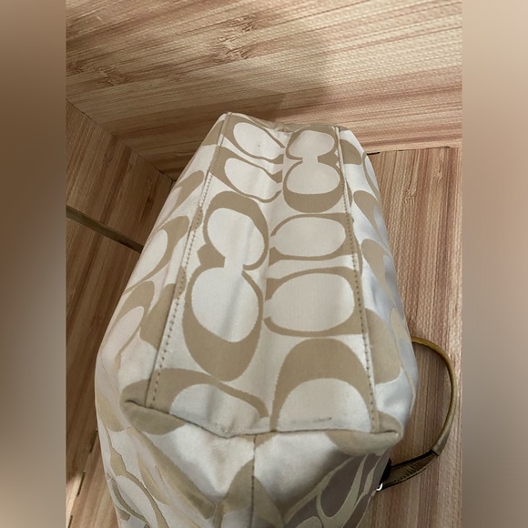 Coach Kahaki Tan Jacquard Signature Satchel Purse - Picture 12 of 15